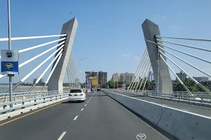 Tanzanite Bridge image