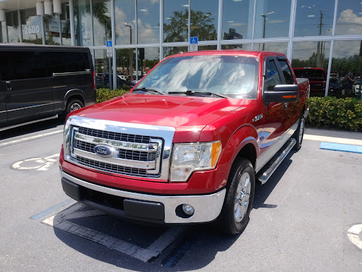 Car Dealer «Volvo Cars of Fort Myers», reviews and photos, 2600 Colonial Blvd, Fort Myers, FL 33907, USA