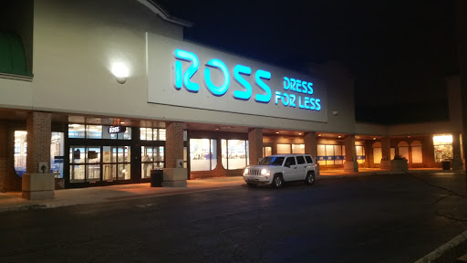 Clothing Store «Ross Dress for Less», reviews and photos, 1316 Butterfield Rd, Downers Grove, IL 60515, USA
