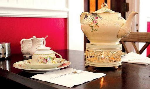 Tea House «The Tilted Teacup Tea Room and Boutique», reviews and photos, 103 S Saxon Ave, Brooksville, FL 34601, USA