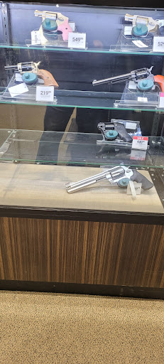 Outdoor Sports Store «Field & Stream», reviews and photos, 870 Walt Whitman Rd Ste B, Melville, NY 11747, USA