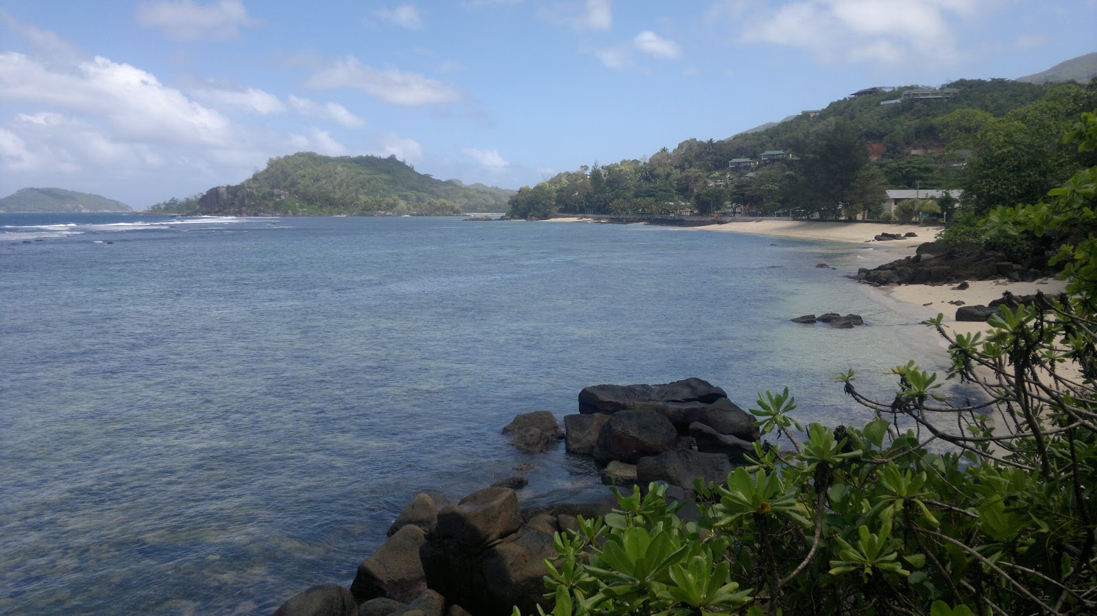 Foto von West Coast Road Beach mit beiger sand Oberfläche