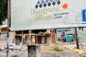 Bhanjyang Village Lodge and Restaurant image