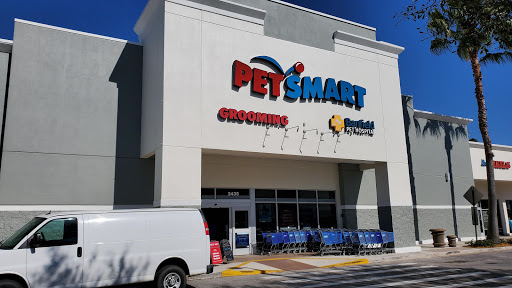 Pet Supply Store «PetSmart», reviews and photos, 2435 NW Federal Hwy, Stuart, FL 34994, USA