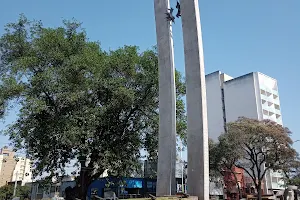 Monumento al Bicentenario image