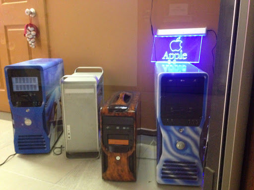 Computer Repair Service «CompRite - iPHONE, iPAD, iMAC, SAMSUNG, CELL PHONE REPAIR, LAPTOP, COMPUTERS», reviews and photos, 395 N State St, Lake Oswego, OR 97034, USA