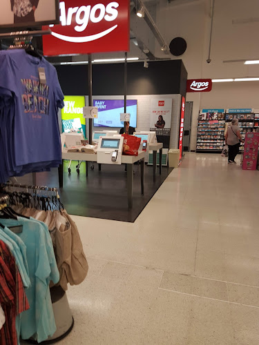 Comments and reviews of Argos Urmston in Sainsbury's