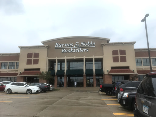 Book Store «Barnes & Noble», reviews and photos, 4550 University Ave, West Des Moines, IA 50266, USA