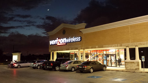 Verizon Authorized Retailer – Cellular Sales, 9105 West Sam Houston Pkwy N #400, Houston, TX 77064, USA, 