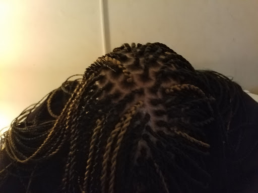 Beauty Supply Store «Felicia Beauty Supply And Braiding», reviews and photos, 20 Plantation Dr #133, Fredericksburg, VA 22406, USA