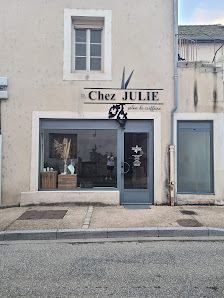 Chez Julie 45 Rue Gén Leclerc, 71120 Charolles, France