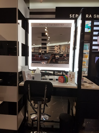 Cosmetics Store «Sephora», reviews and photos, 200 West Market, Bloomington, MN 55425, USA