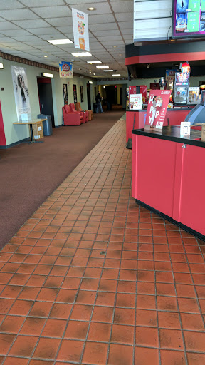 Movie Theater «Apple Cinemas Waterbury», reviews and photos, 920 Wolcott St, Waterbury, CT 06705, USA