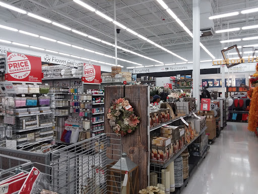 Craft Store «Michaels», reviews and photos, 5225 Settlers Market Blvd #110, Williamsburg, VA 23188, USA