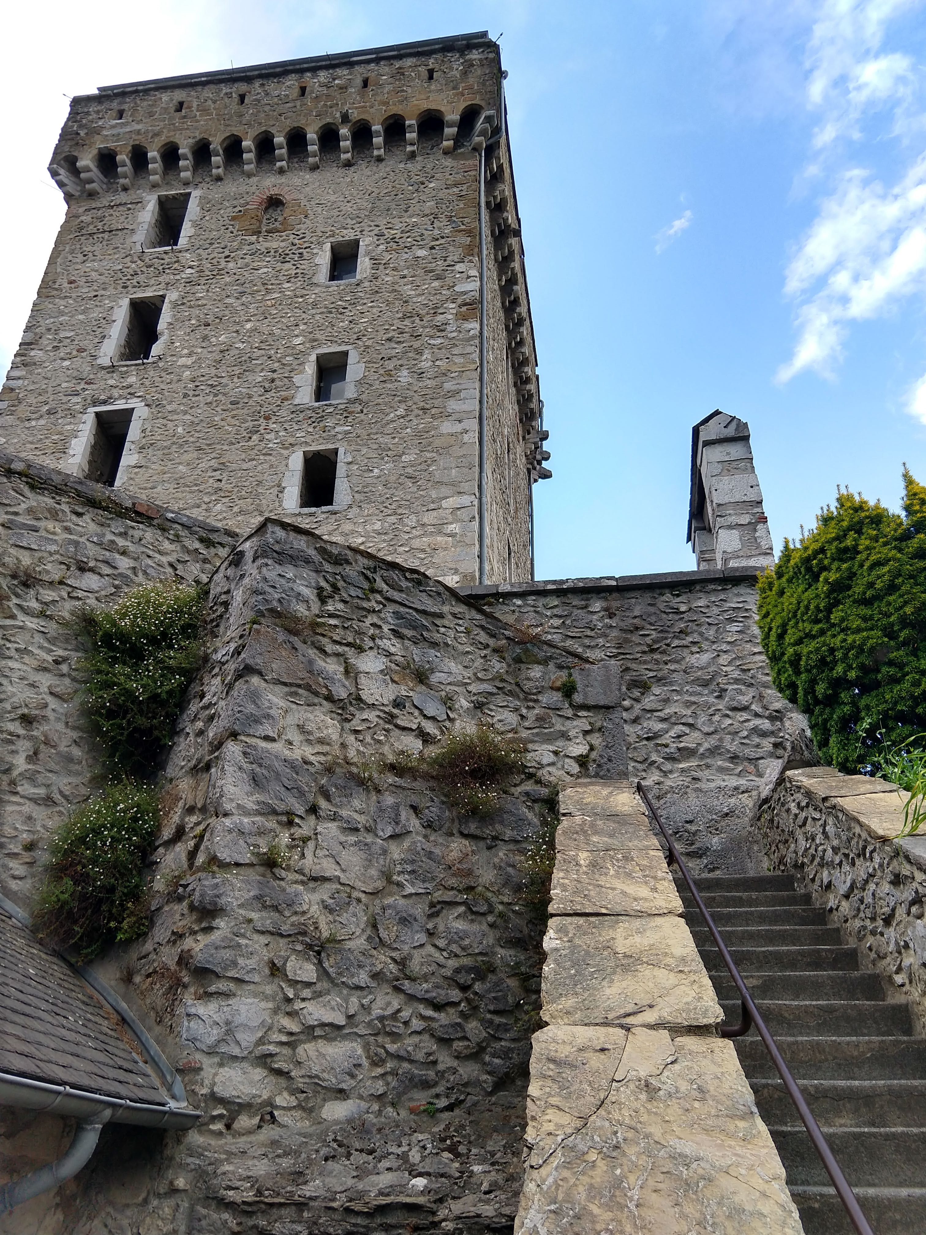 Photo n° 3 de l'avis de Mp. fait le 14/08/2018 à 10:15