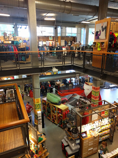 Camping Store «REI», reviews and photos, 1405 NW Johnson St, Portland, OR 97209, USA