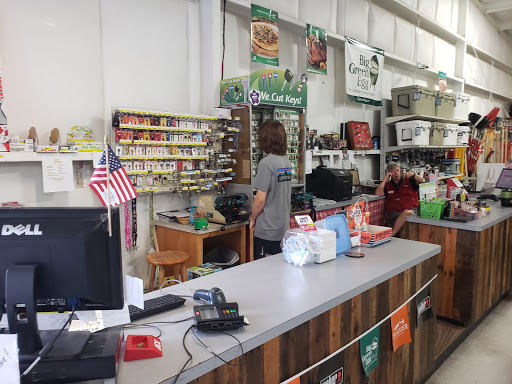 Hardware Store «Farmers & Bldrs Ace Hdw», reviews and photos, 1060 E King Ave, Kingsland, GA 31548, USA