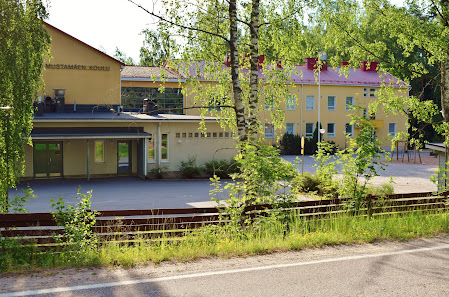 Mustamäen Koulu Mustamäentie 103, 24910 HALIKKO AS, Finland