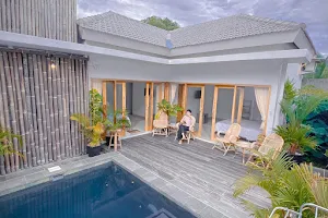 Watukarung Prapto Homestay, Surf Accommodation image