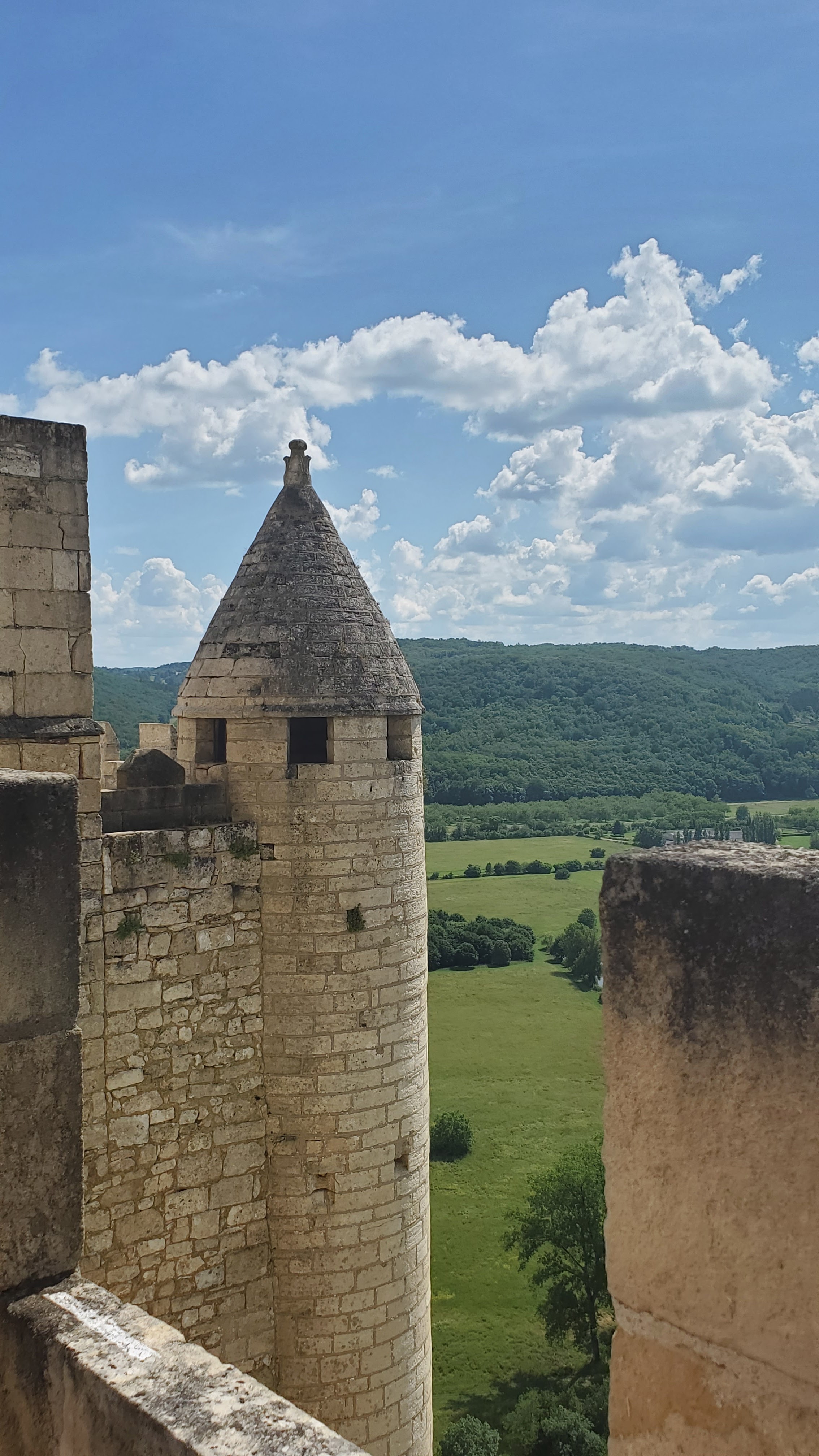 Photo n° 2 de l'avis de DJ. fait le 22/06/2023 à 22:48