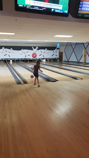 Bowling Alley «First Frame Bowl L.L.C», reviews and photos, 950 Eagle Ridge Mall Entrance, Lake Wales, FL 33859, USA