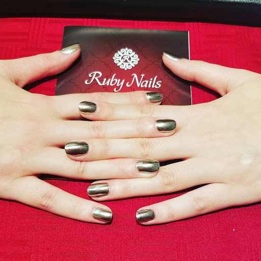 Ruby Nails in Chicago