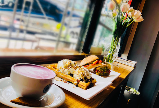 Coffee Shop «Moore Coffee Shop», reviews and photos, 1930 2nd Ave, Seattle, WA 98101, USA