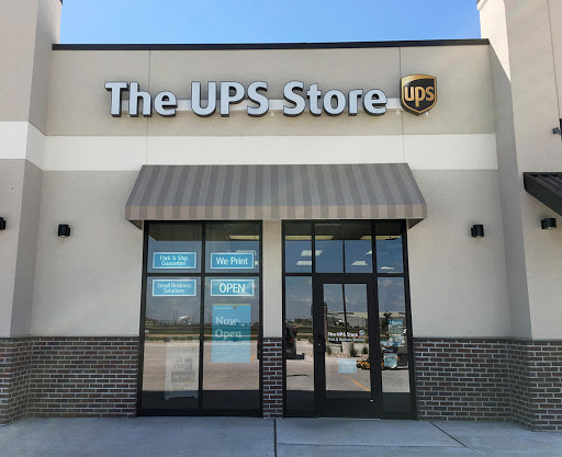 Shipping and Mailing Service «The UPS Store», reviews and photos, 3155 Bluestem Dr #102, West Fargo, ND 58078, USA