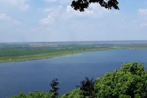 Lake Rabisha image