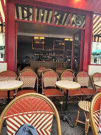 Atmosphère du Café Le Carrefour Café. à Paris - n°3