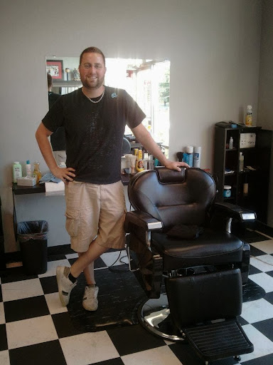 Barber Shop «Nicks Barber Shop», reviews and photos, 917 IL-22, Fox River Grove, IL 60021, USA