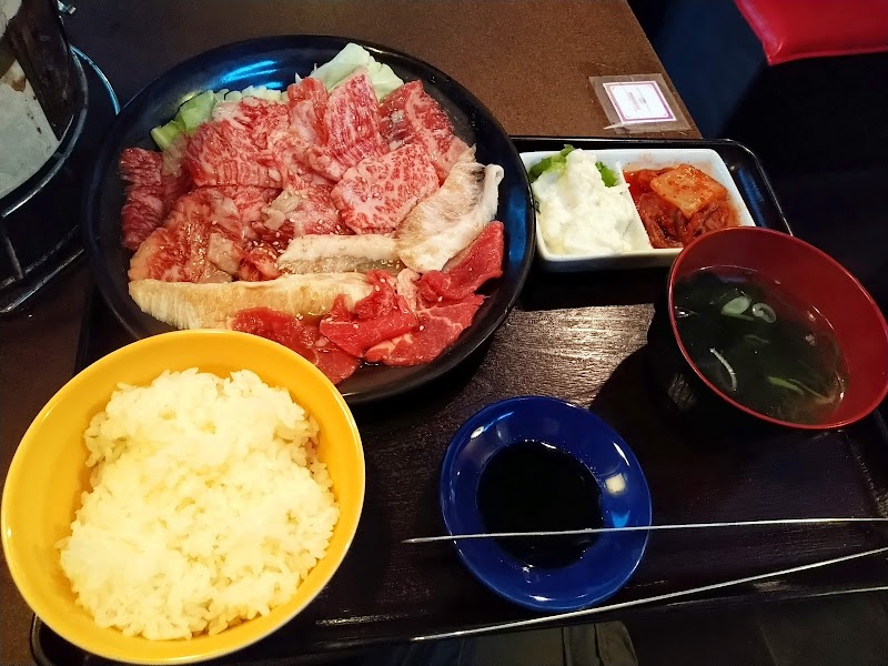 炭火焼肉まるす亭