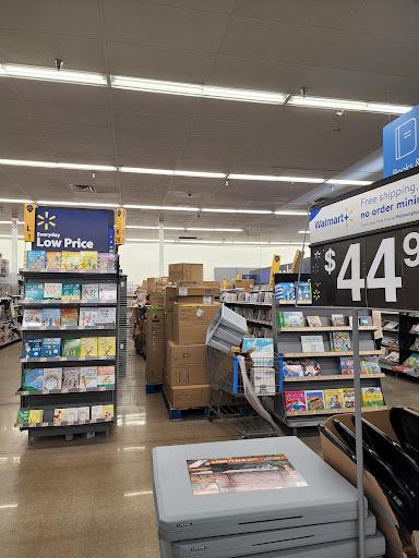 Department Store «Walmart Supercenter», reviews and photos, 800 Foxcroft Ave, Martinsburg, WV 25401, USA