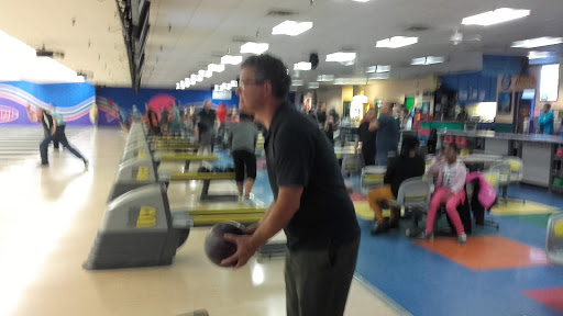 Bowling Alley «Classic Bowl», reviews and photos, 11707 Round Lake Blvd NW, Coon Rapids, MN 55433, USA