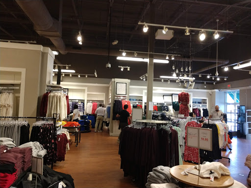 Clothing Store «Banana Republic», reviews and photos, 8200 Vineland Ave, Orlando, FL 32821, USA