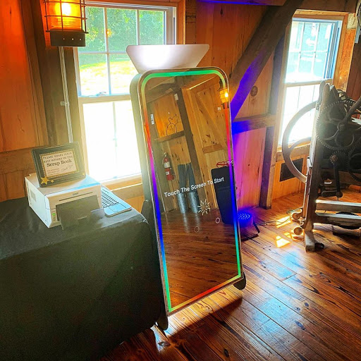 Entertainer «Shining Star Photo Booth», reviews and photos, 1812 Red Wing Ln, Dover, PA 17315, USA