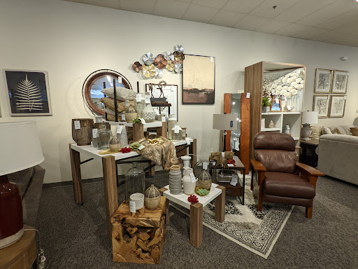 Furniture Store «La-Z-Boy Furniture Galleries», reviews and photos, 6003 Kingstowne Village Pkwy, Alexandria, VA 22315, USA