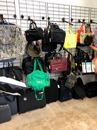 Thrift Store «St Vincent De Paul Society», reviews and photos, 5236 Cedar St, Bellaire, TX 77401, USA