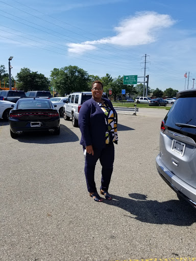 Car Dealer «Northland Chrysler Jeep Dodge RAM», reviews and photos, 14100 W 8 Mile Rd, Oak Park, MI 48237, USA