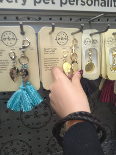 Pet Supply Store «Unleashed by Petco», reviews and photos, 308 Washington St, San Diego, CA 92103, USA