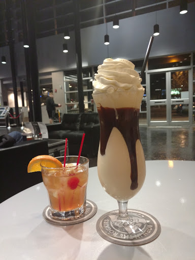 Movie Theater «Cinebarre Mountlake Terrace», reviews and photos, 6009 244th St SW, Mountlake Terrace, WA 98043, USA