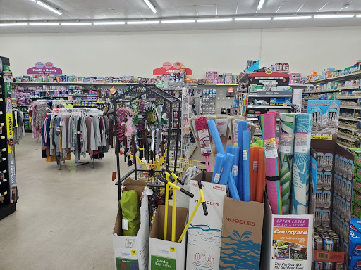 Home Goods Store «Dollar General», reviews and photos, 999 University Blvd N, Jacksonville, FL 32211, USA