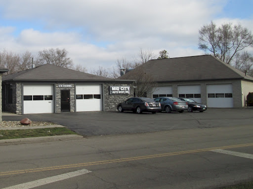 Auto Body Shop «Mid City Body Shop», reviews and photos, 6 W Channel St, Newark, OH 43055, USA