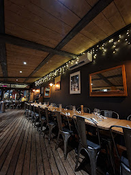 Photo n°27 de Maison & Bistrot grand boise à Rousset ()