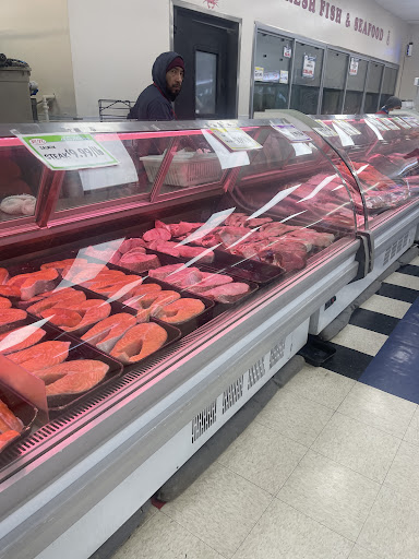 Grocery Store «R-N Market», reviews and photos, 6670 N Cedar Ave, Fresno, CA 93710, USA