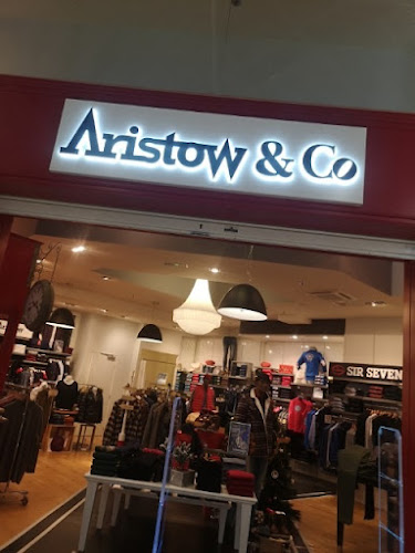 Magasin de vêtements pour hommes ARISTOW&Co Trignac