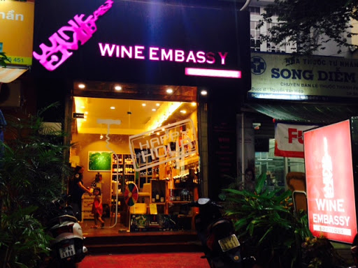 Wine Embassy - cửa hàng rượu vang