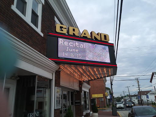 Performing Arts Theater «Grand Theater: Road Company Theatre Group», reviews and photos, 405 S Main St, Williamstown, NJ 08094, USA