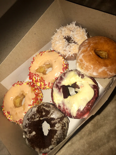 Donut Shop «Donut Kingdom», reviews and photos, 685 W Tennessee St, Tallahassee, FL 32304, USA