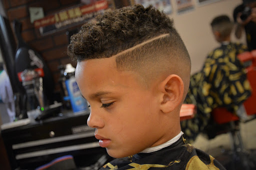 Barber Shop «The Gentlemens Club Barbershop», reviews and photos, 1320 Jefferson Davis Hwy Suite #20, Fredericksburg, VA 22401, USA